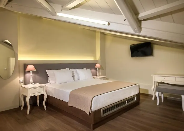 Armonia Lux * Ierissos